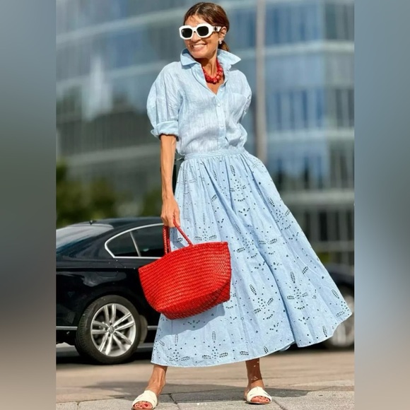 ZARA BLOGGERS FAVORITE EMBROIDERED EYELET MIDI SKIRT - Picture 4 of 16